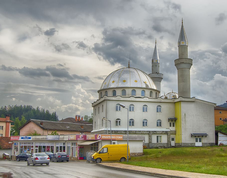 bulgaria, mosque, pomaks, muslims, europe, rhodopes, rhodope mountains, spring, balkans, minarets