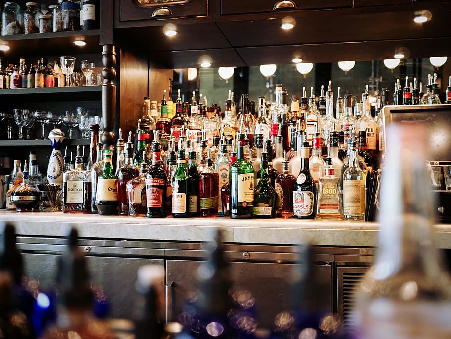 botol, alkohol, minuman, tampilan, bar, blur, bokeh, restoran, meja bar, pembentukan bar - minuman