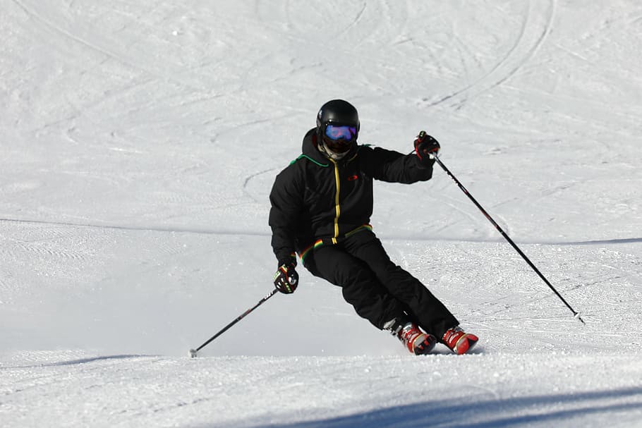 persona, usando, esquí, durante el día, esquiar, deporte, alpino, invierno, esquiador, montaña