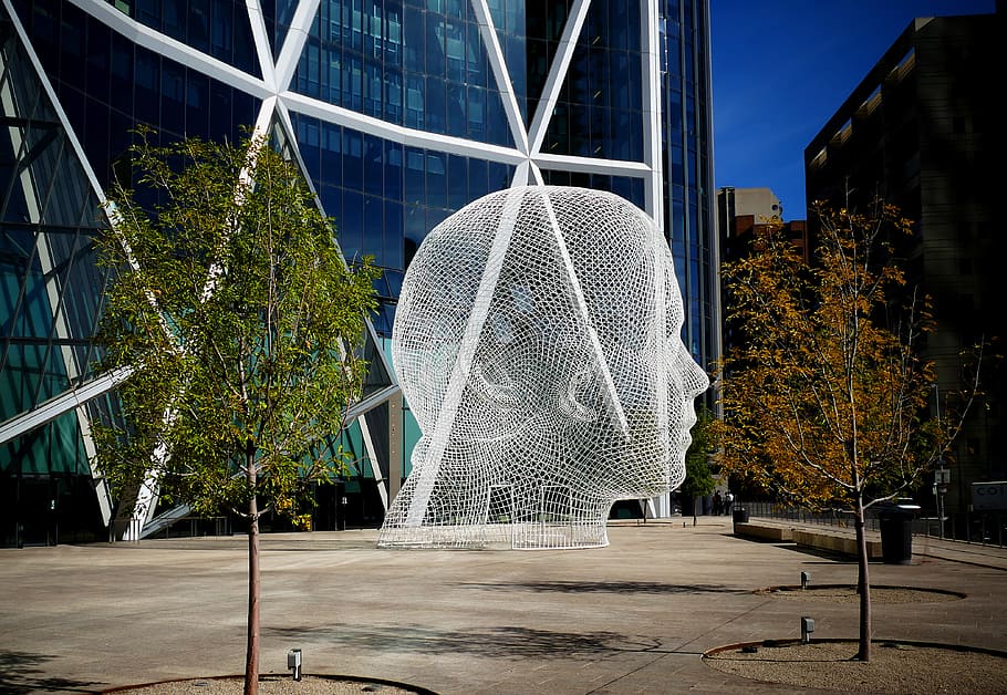 Wonderland, Escultura, Calgary, cabeza, 3D, decoración, construcción, durante el día, estructura construida, arquitectura
