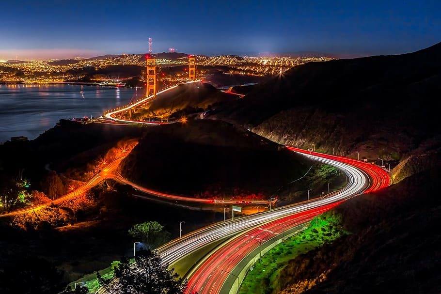 fotografía de lapso de tiempo, dorado, puente gate, nocturno, san francisco, california, ciudad, urbano, luces, carretera