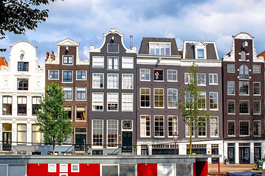 casa, fachada, ladrillo, ladrillo pintado, arquitectura, clima nublado, barcaza, Amsterdam, Países Bajos, Holanda