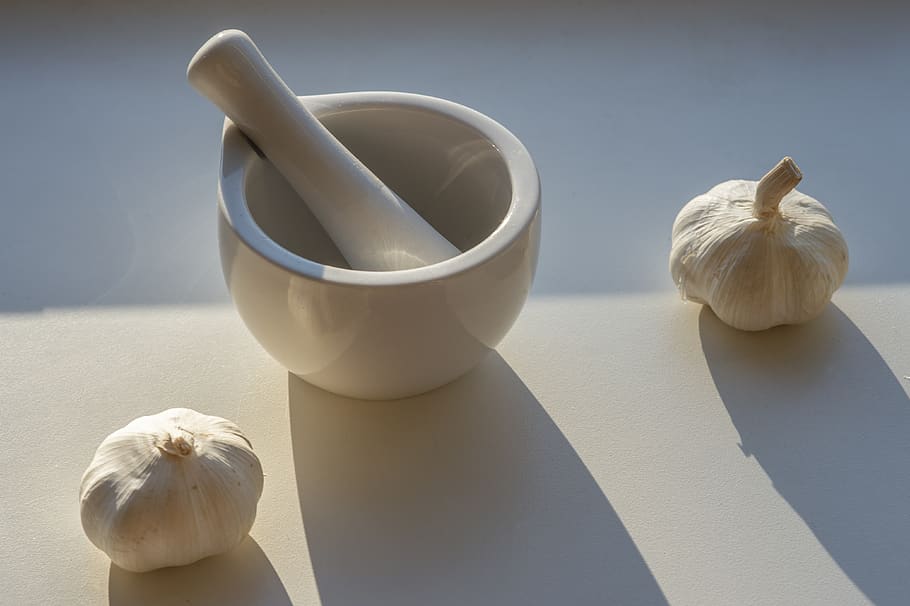still life, garlic, mortar, pestle, food and drink, food, freshness, white color, indoors, wellbeing