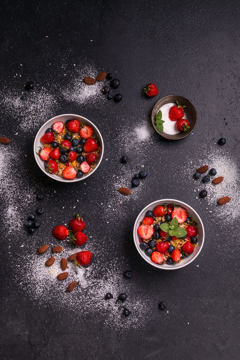 sliced, strawberries, blueberries, bowl, Breakfast, Recipe, Müesli, summer, kitchen, fruits of the forest
