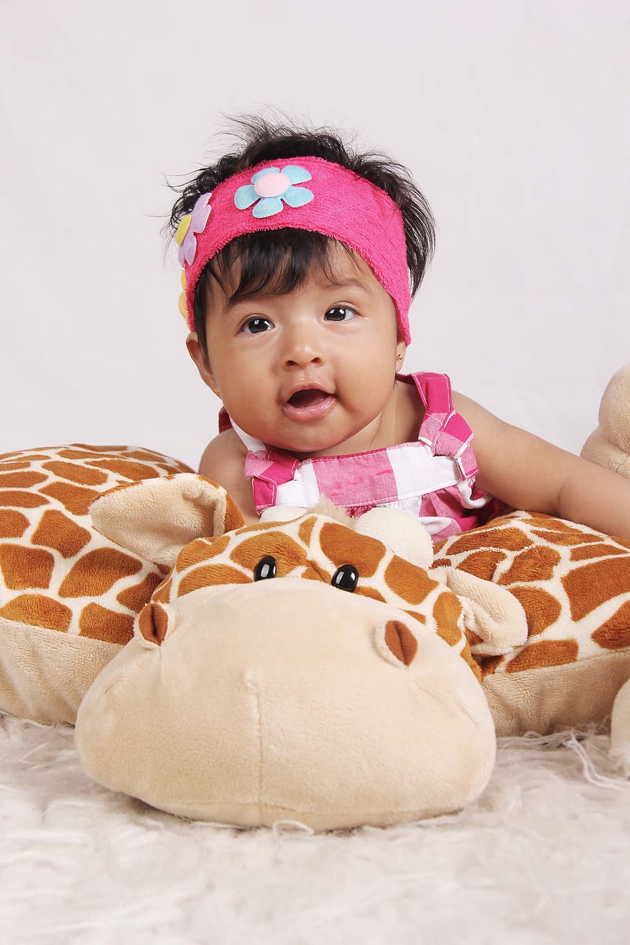 Bebe, jirafa, riendo, feliz, niño, lindo, infancia, personas, bebé, una persona