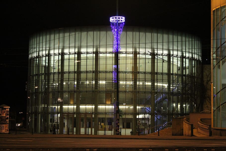 academia de música, escuela de música, educación superior, poznań, polonia, iluminado, noche, arquitectura, estructura construida, exterior del edificio