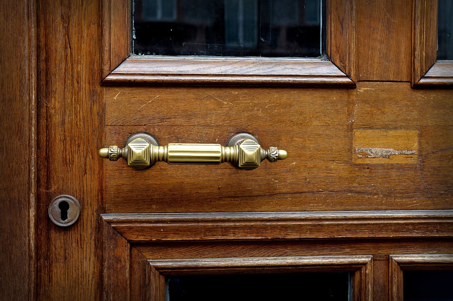 brass-colored door handle, door handle, brass, metal, handle, input, goal, door, open, entry