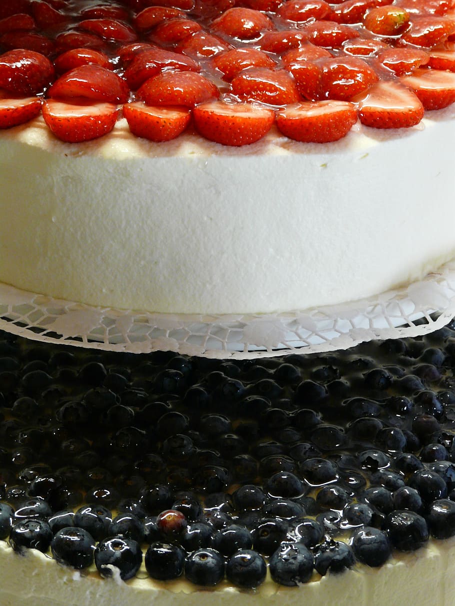 strawberry pie, strawberry cake, strawberries, cream, blueberry pie, blueberry cake, blueberries, cake, sweet, delicious