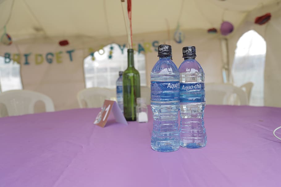 agua, garrafa, água engarrafada, líquido, bebida, garrafa de água, azul, plástico, transparente, saudável