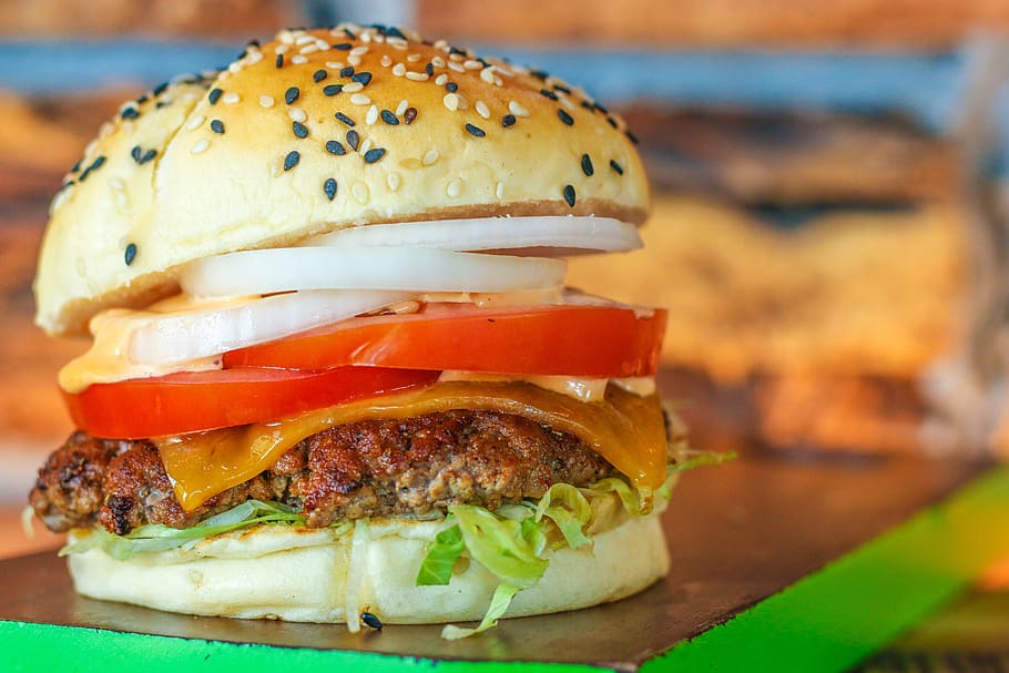 classic burger, lunch, break, hamburger, burger, food, meal, meat, snack, sandwich