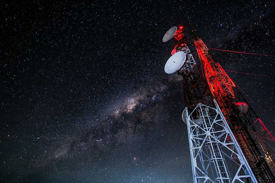 dos, blanco, foto de antena parabólica, noche, torre, antenas, tecnología, comunicación, móvil, celular