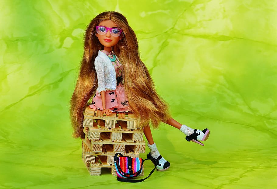 doll, pretty, face, eyes, beauty, sporty, pallets, euro pallets, sneakers, red hair