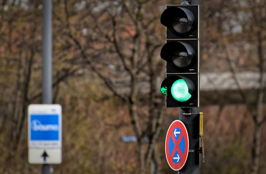lampu lalu lintas, hijau, jalan, sinyal lampu, sinyal lampu lalu lintas, sinyal lalu lintas, suar, tanda, bimbingan, rambu lalulintas