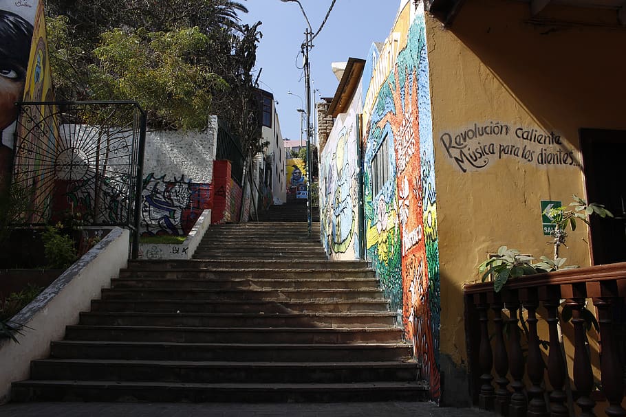 ravine, lime, city of lima, peru, stairs, sun, summer, heat, art, painted walls