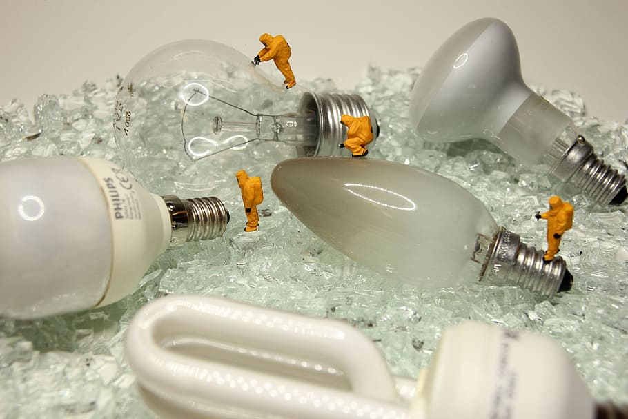recycling, lamps, miniature figures, light, energy, energiesparlampe, led, disposal, environment, sustainability