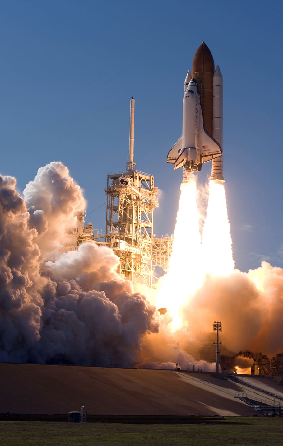 nave espacial blanca, lanzamiento de cohete, despegue, NASA, cohete, viaje espacial, unidad, impulso, aceleración, gravedad