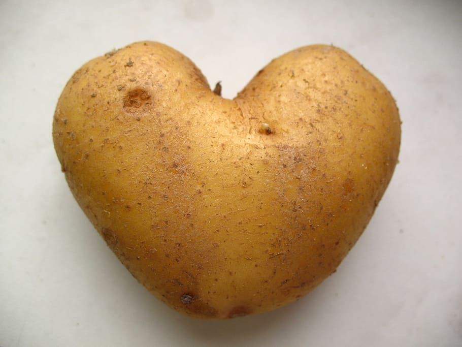 kentang coklat berbentuk hati, kentang, sayuran, organik, alami, produksi, sehat, segar, makanan dan minuman, bentuk hati