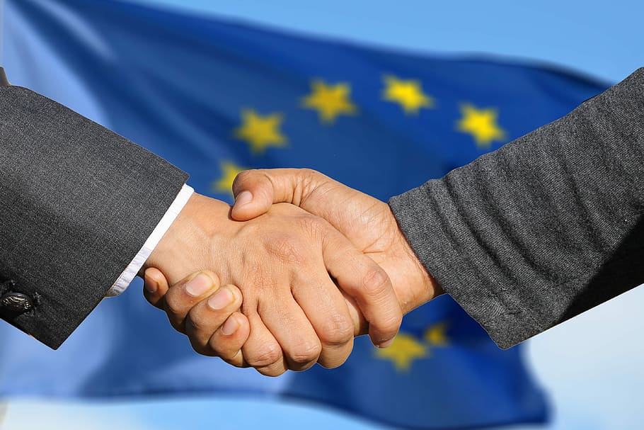 欧州連合の合意, ヨーロッパ, 手, 友情, 一緒に, 男, 女, 人間, 大陸, 世界