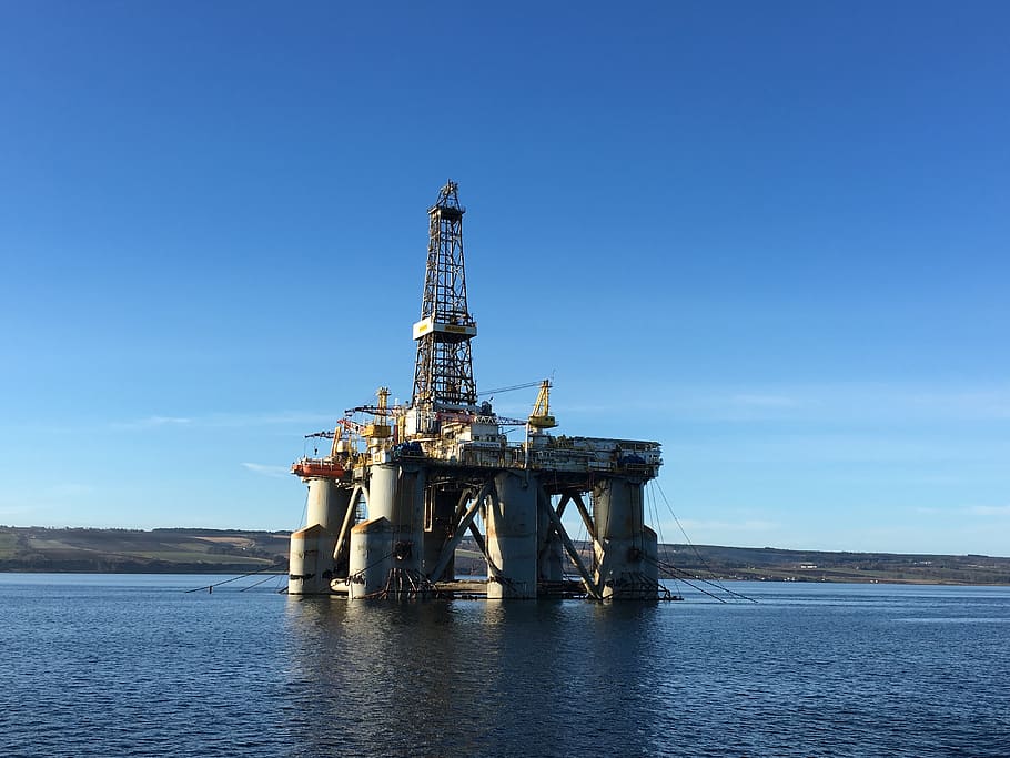 oil industry, drilling rig wilhunter, invergordon, scotland, sky, blue, industry, schifffaht, seafaring, fuel and power generation