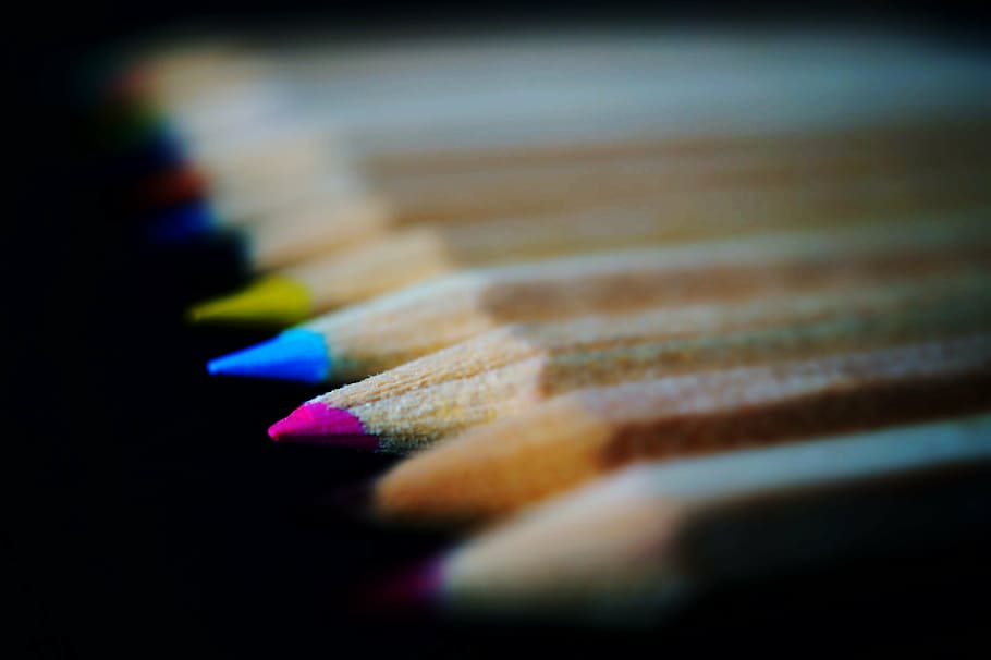 seletivo, foto de foco, lápis, de cor, cor, apontador, lápis de cor, arte, desenho, rosa