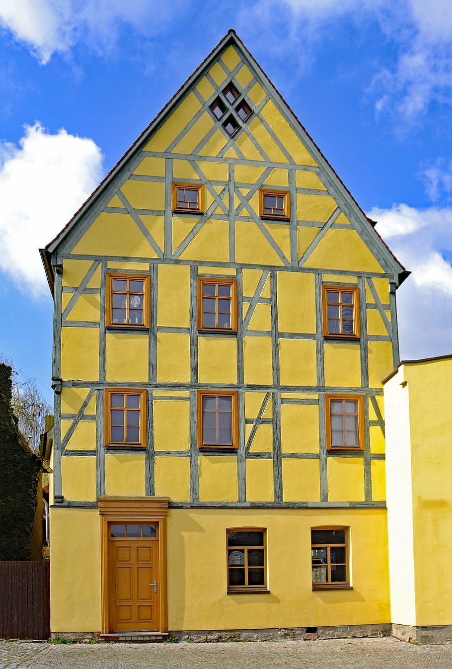 merseburg, saxony-anhalt, germany, old town, places of interest, fachwerkhaus, truss, architecture, house, building Exterior