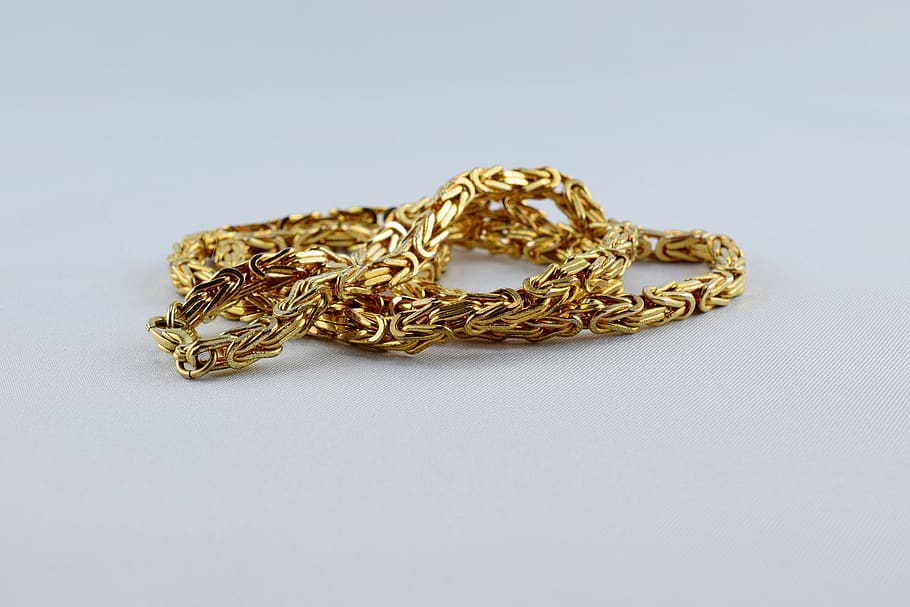 cadena de bordillo, cadena de rey, oro amarillo, collar, joyería, joyería de oro, brillante, lujo, joyería de moda, cadena