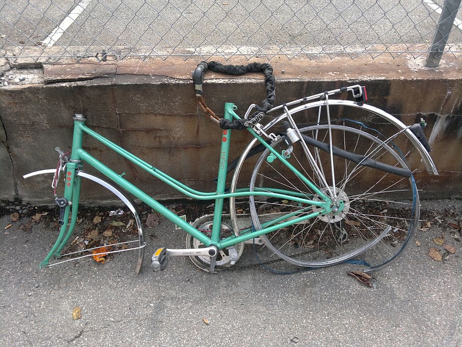 bicicleta, chatarra, robado, roto, modo de transporte, transporte, vehículo terrestre, estacionaria, sin gente, día