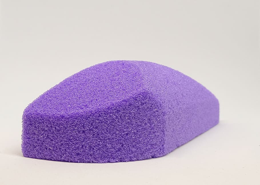 fusspflege, pumice sponge, pumice stone, cornea, sponge, callus, remove calluses, purple, white background, studio shot