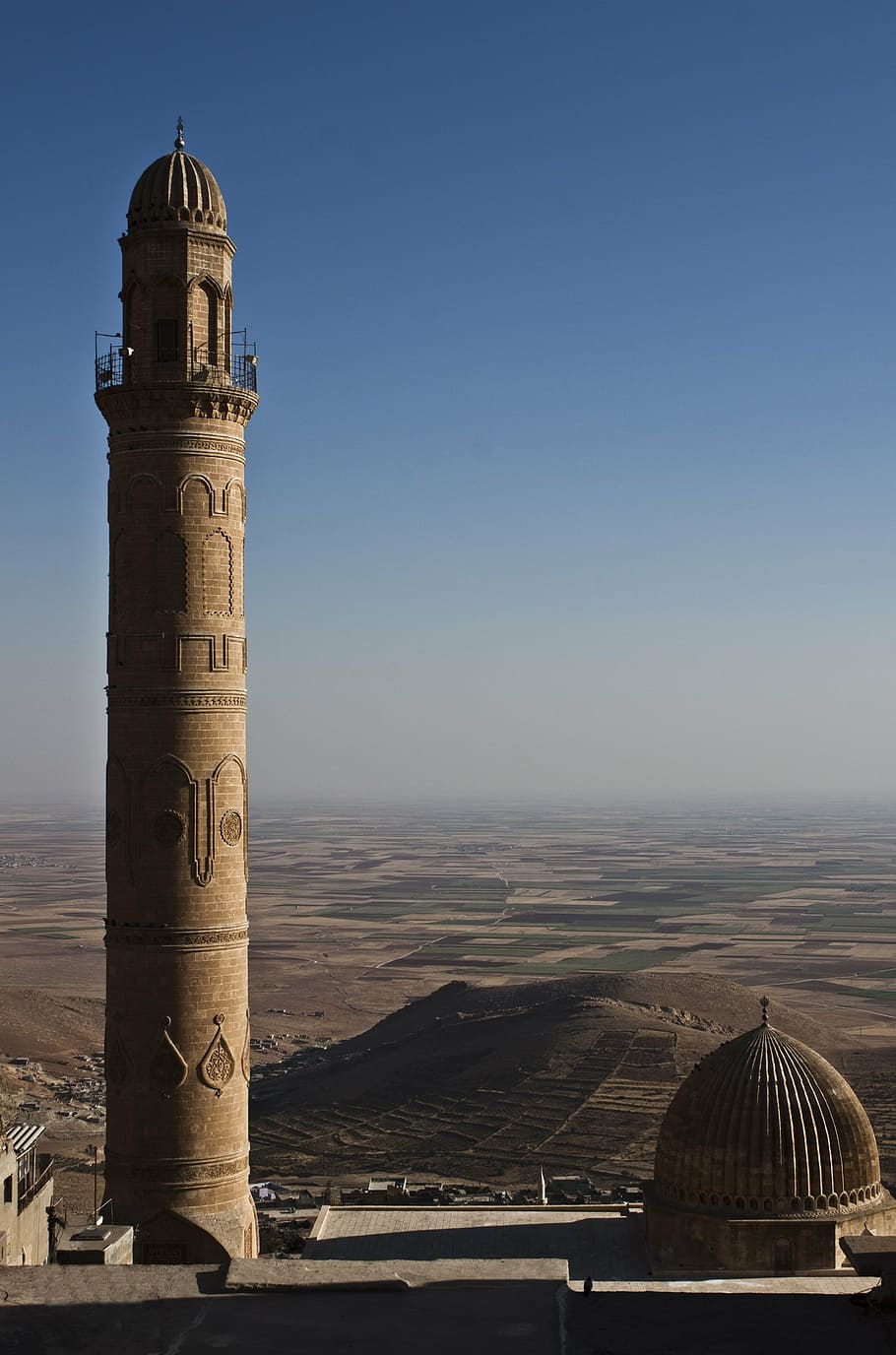 great mosque, mardin, cami, mesopotamia, valley, plain, minaret, pastel, city, architecture