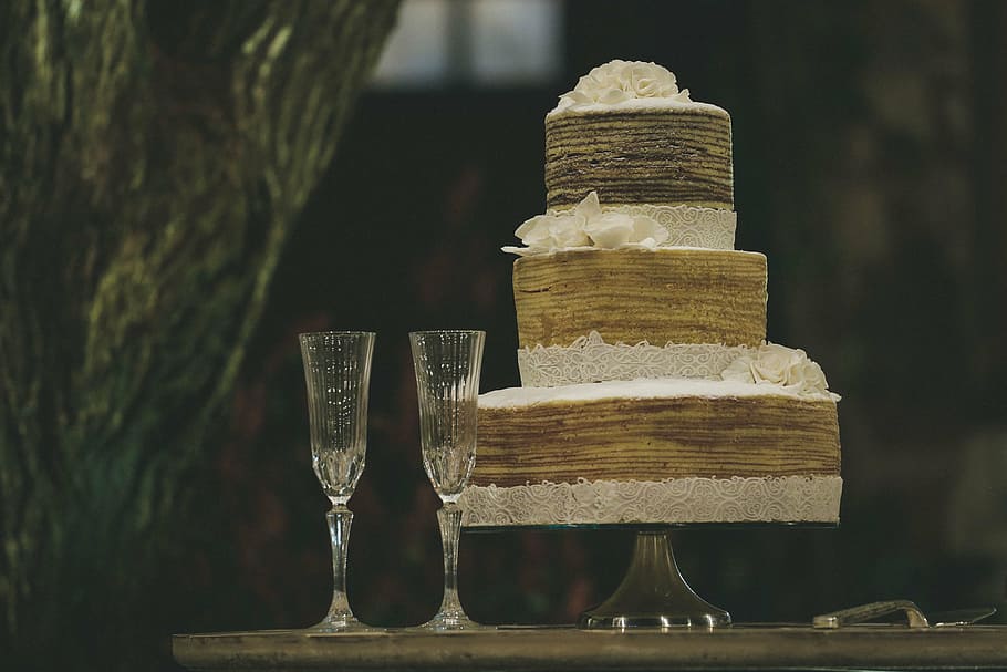 3-tier, 3 tier cake, di samping, dua, gelas anggur, tier, kue, minum, gelas, permen