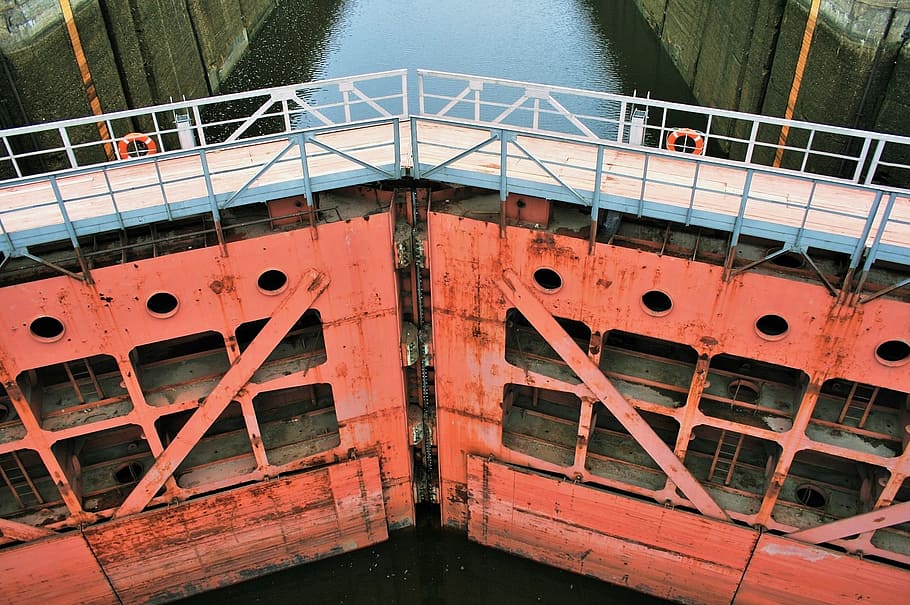watergate, lock, water canal, canal, heavy, rusty, mechanical, moscow, metal, water