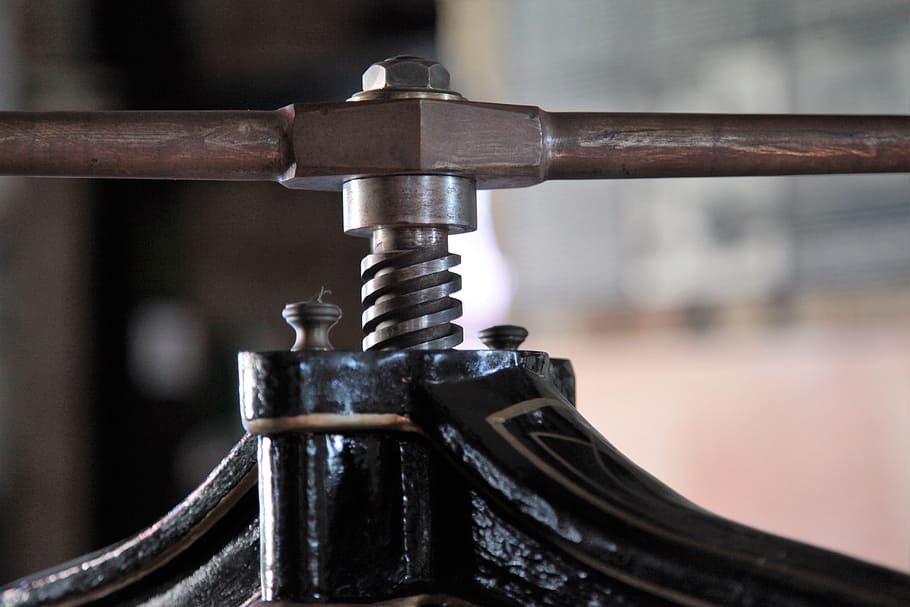 press, detail, close up, spindle, thread, iron, metal, close, vintage, crank