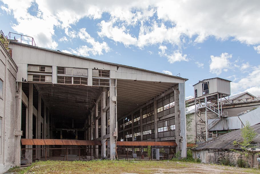 gris, casa de trabajo de acero, antigua fábrica, abandonado, al aire libre, vacío, antiguo, edificio, fábrica, industria