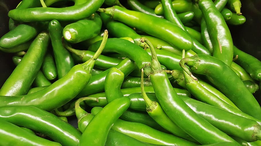 green chili lot, Serrano, Peppers, Chiles, Chili, serrano peppers, hot, spicy, heat, food