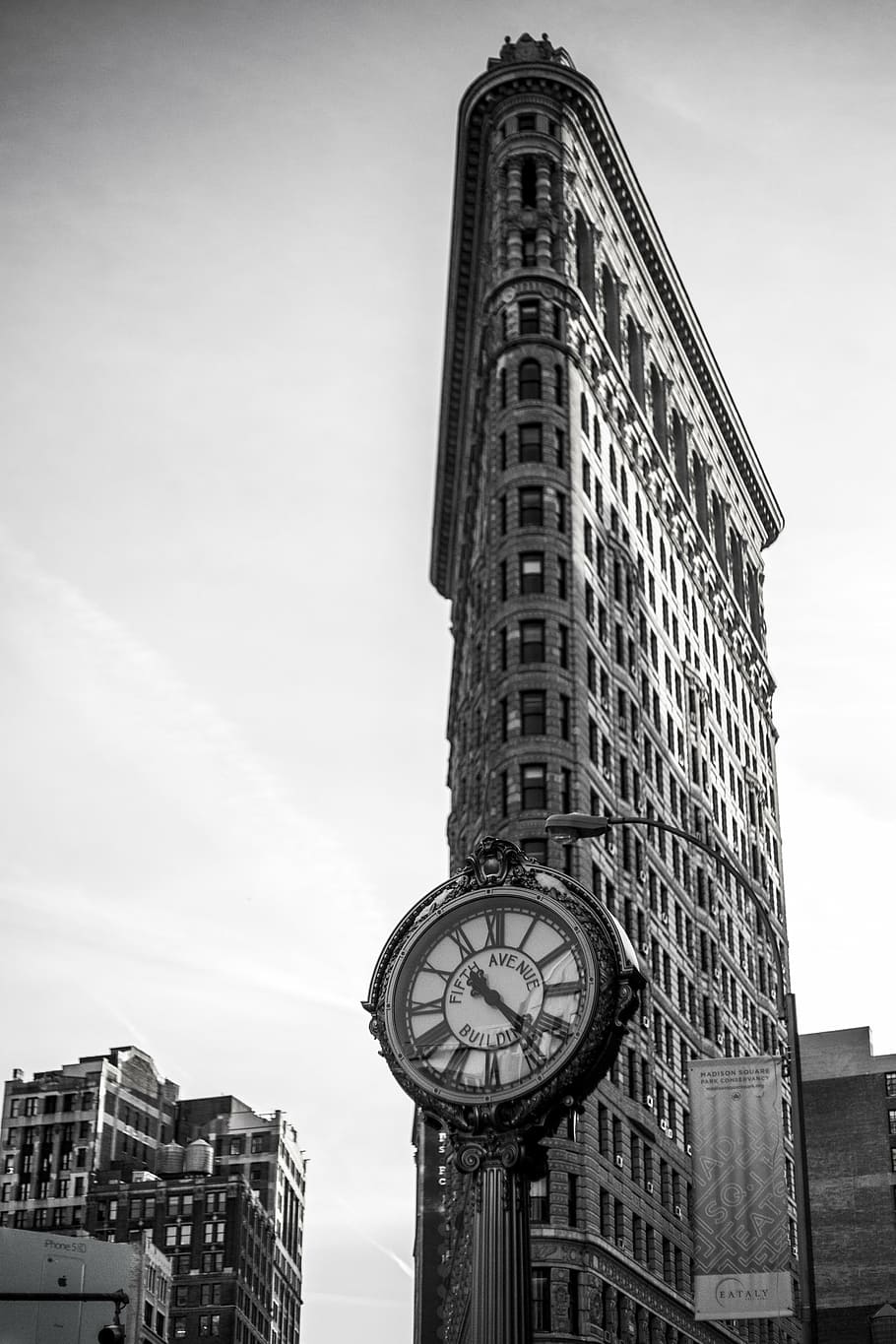 grayscale photography, concrete, building, flatiron, architecture, clock, new york, black And White, skyscraper, urban Scene