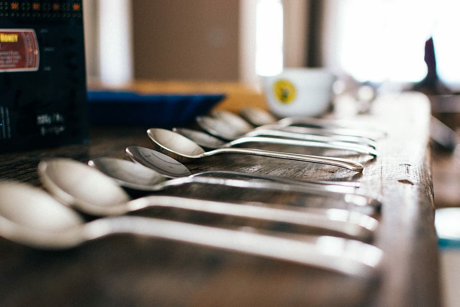 just spoons, spoons, close up, kitchenware, equipment, selective focus, in a row, indoors, close-up, day