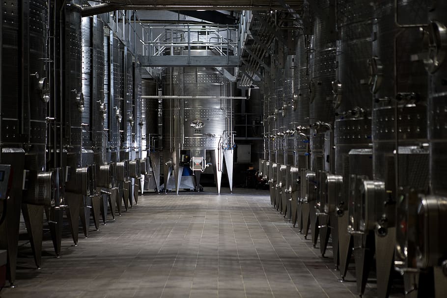 industry, modern, viniculture, stainless steel, vats, winery, interiors, cleanliness, immaculate, in a row