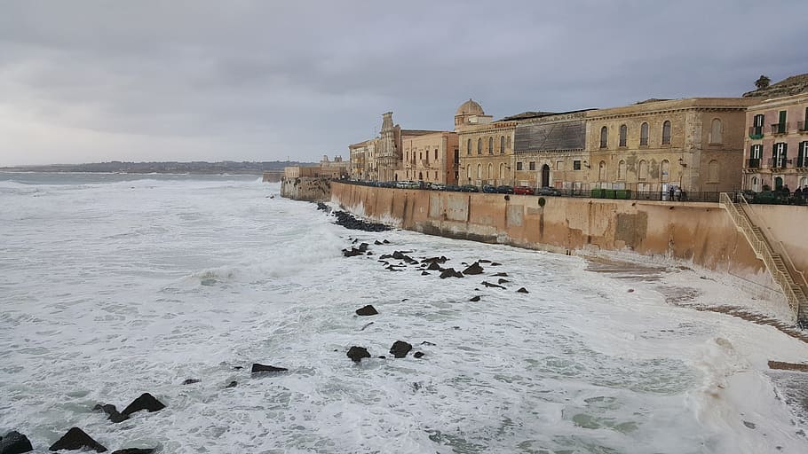 シラキュース シチリア島 海 波 海の嵐 スプレー 水 イタリア 旅行場所 ヨーロッパ Pxfuel