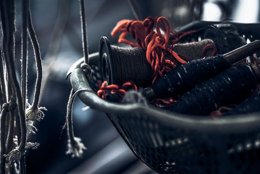 brown, black, threads, basket, selective, focus photography, blur, tray, yarn, red