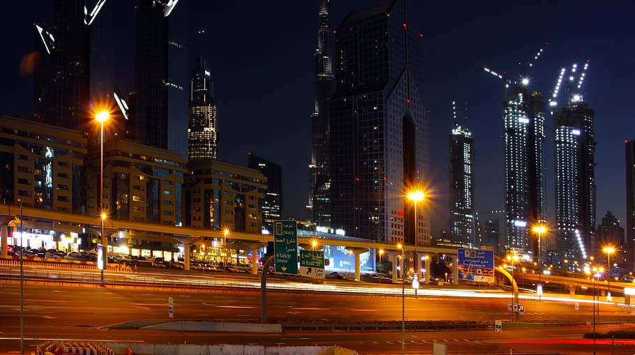 Dubai, Sheikh Zayed Road, Rua, Emirados Árabes Unidos, estrada, urbano, iluminado, noite, cidade, velocidade