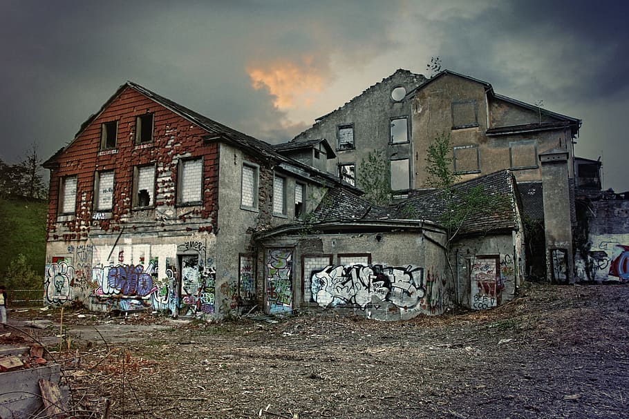 brown, gray, house, ruins, break up, old houses, former spinning mill, factory building, graffiti, crash