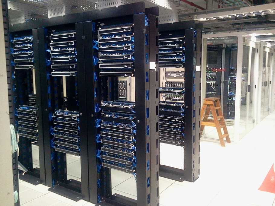 marrom, de madeira, escada, parede, centro de dados, servidores, computadores, rede Servidor, tecnologia, rede de computadores