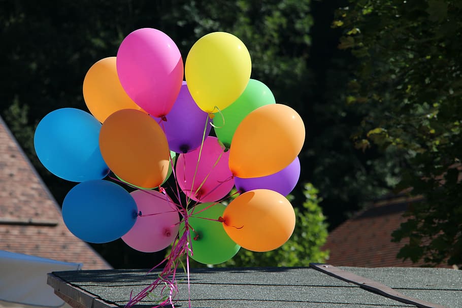 balões coloridos sortidos, balões, cor, celebração, balão, multi colorido, diversão, ao ar livre, aniversário, natureza