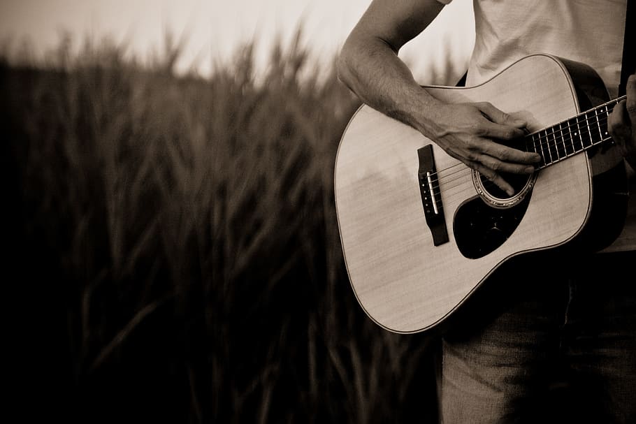 Gitar, Sepia, Ladang Jagung, bermain gitar, musisi, alat musik, bagian tubuh manusia, hanya satu orang, musik, satu orang
