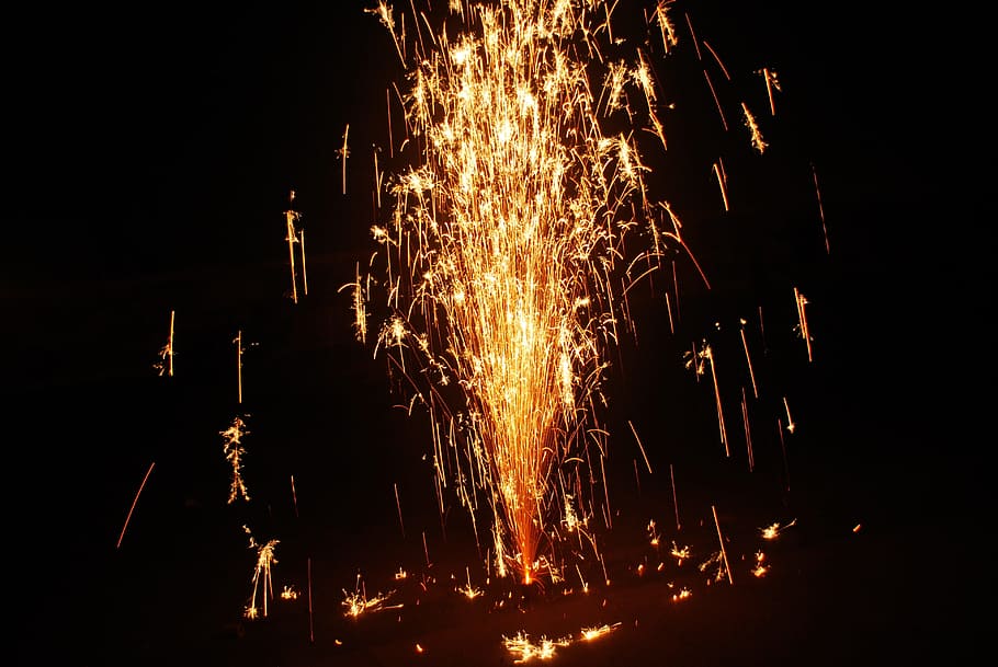 Fuegos artificiales, chispa, chispeante, cono, feriado, festival, celebración, noche, llama, explosión