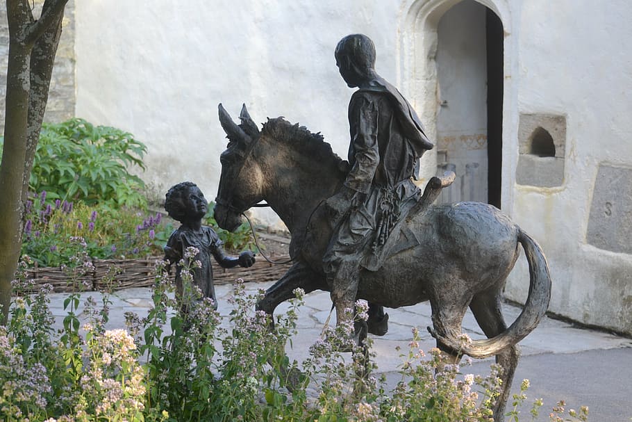 Glastonbury, Glastonbury Abbey, estatua, Gran Bretaña, Inglaterra, hombre en burro, escultura, representación, arte y artesanía, representación humana
