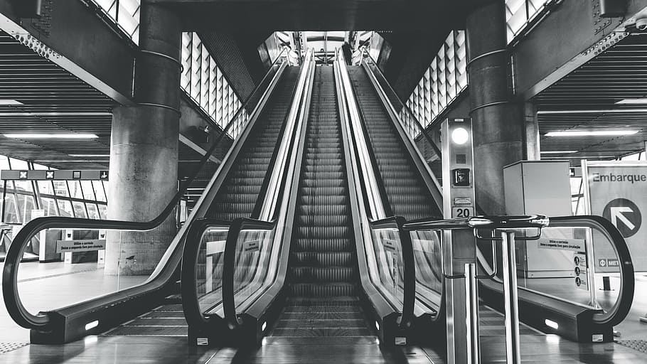 grayscale photo, escalators, architecture, building, infrastructure, structure, establishment, escalator, stairs, station