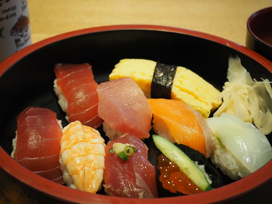 sushi, egg, salmon, shrimp, tuna, salmon roe, lunch, japan, food and drink, food