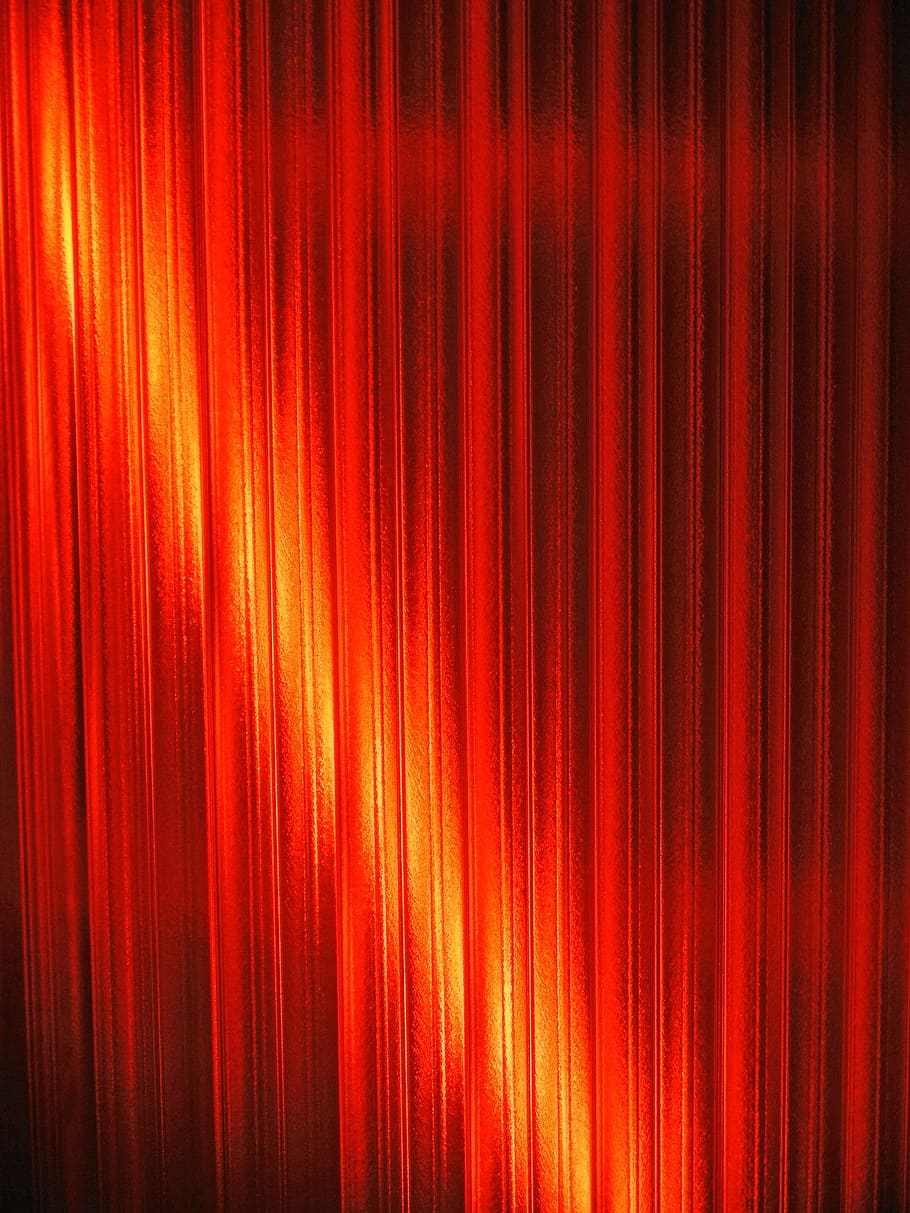 Vermelho, brilho, reflexão, brilho vermelho, cortina, palco - espaço de atuação, performance, performance teatral, plano de fundo, espaço para espetáculos