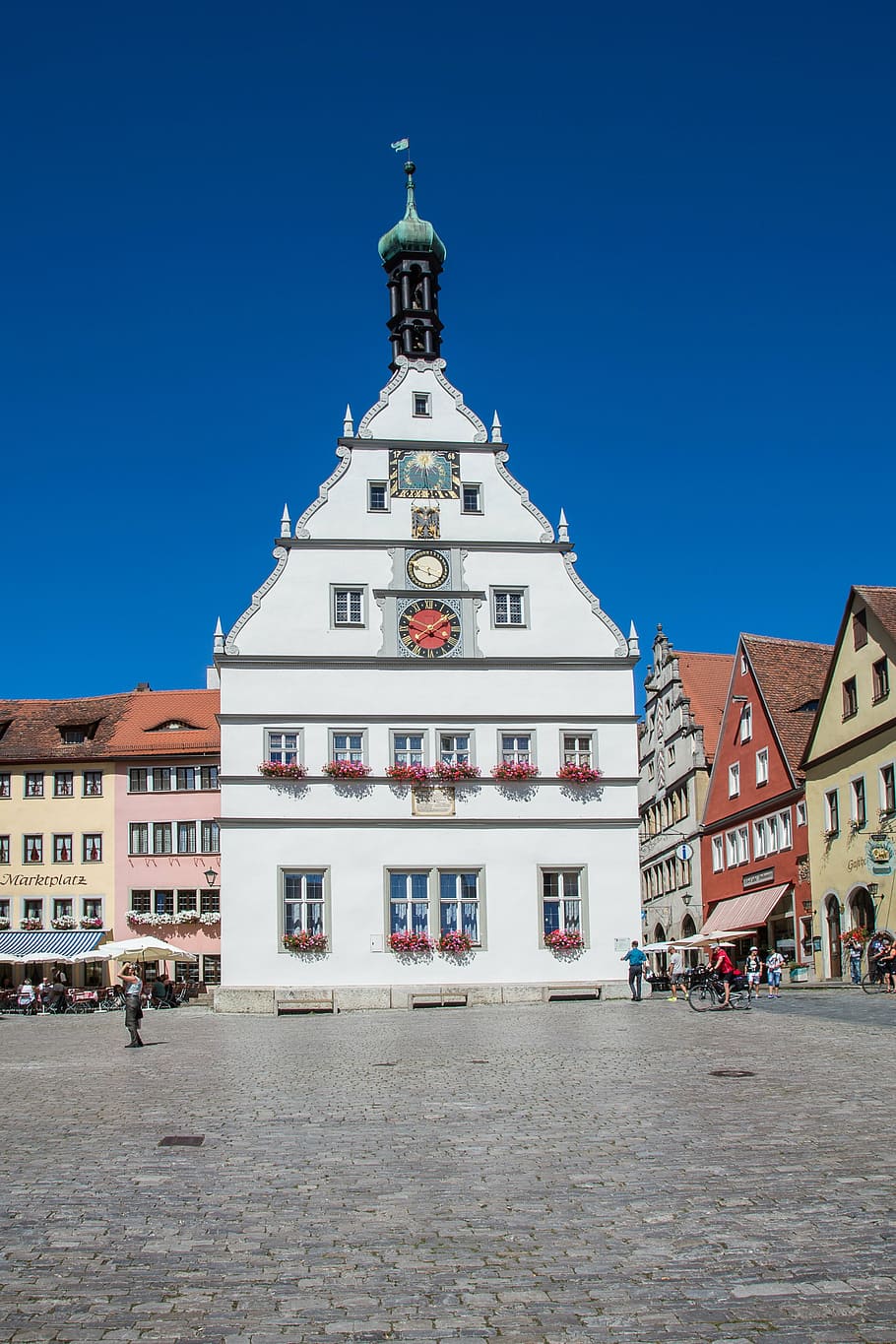 rothenburg of the deaf, marketplace, ratstrinkstube, places of interest, architecture, built structure, building exterior, building, sky, clear sky